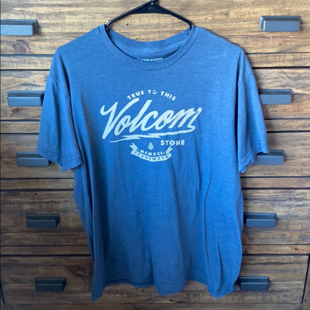Volcom t-shirt